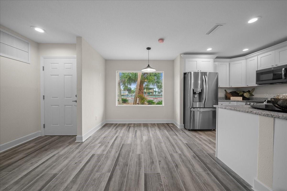 BAY VILLAS - Residential