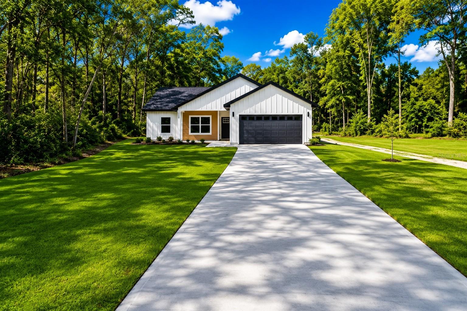 CHIEFLAND COUNTRY ESTATES - Residential