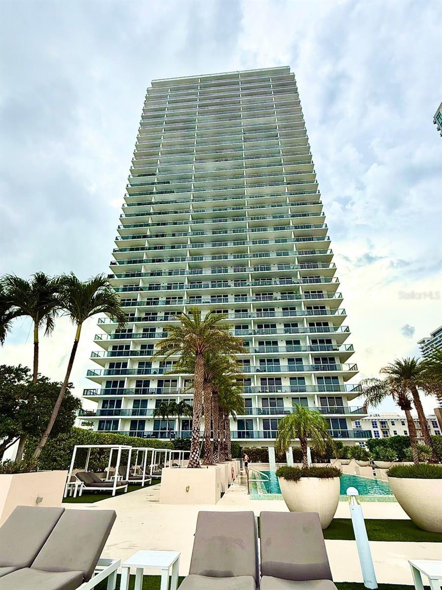 BAY HOUSE MIAMI - Residential