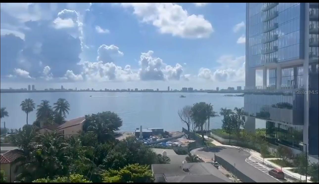 BAY HOUSE MIAMI - Residential