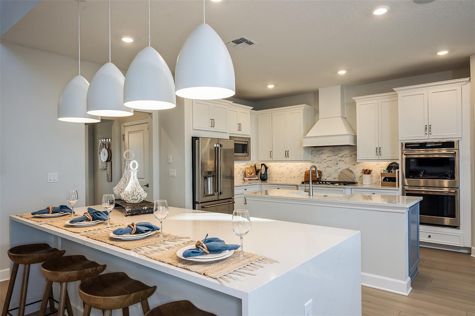 LOCHSIDE - Residential