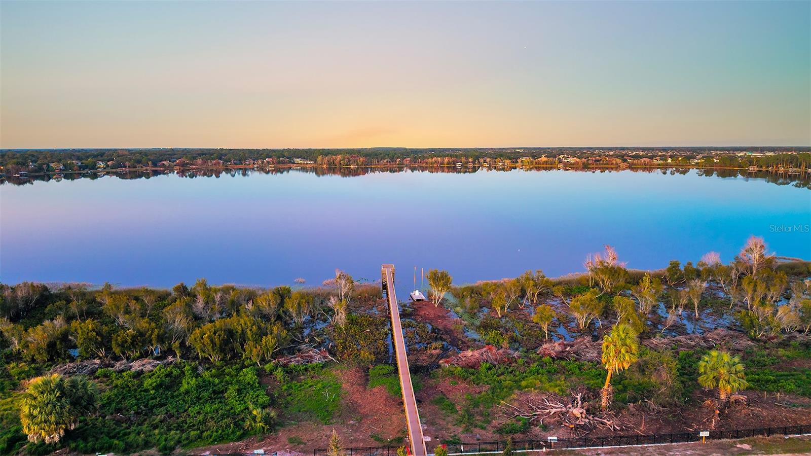 LOCHSIDE - Residential