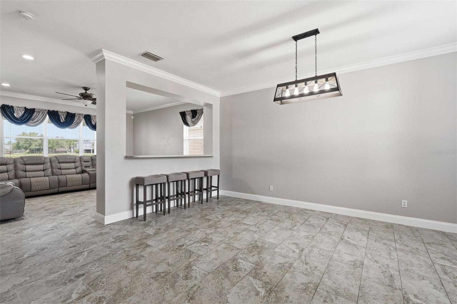 CREEKSIDE - Residential