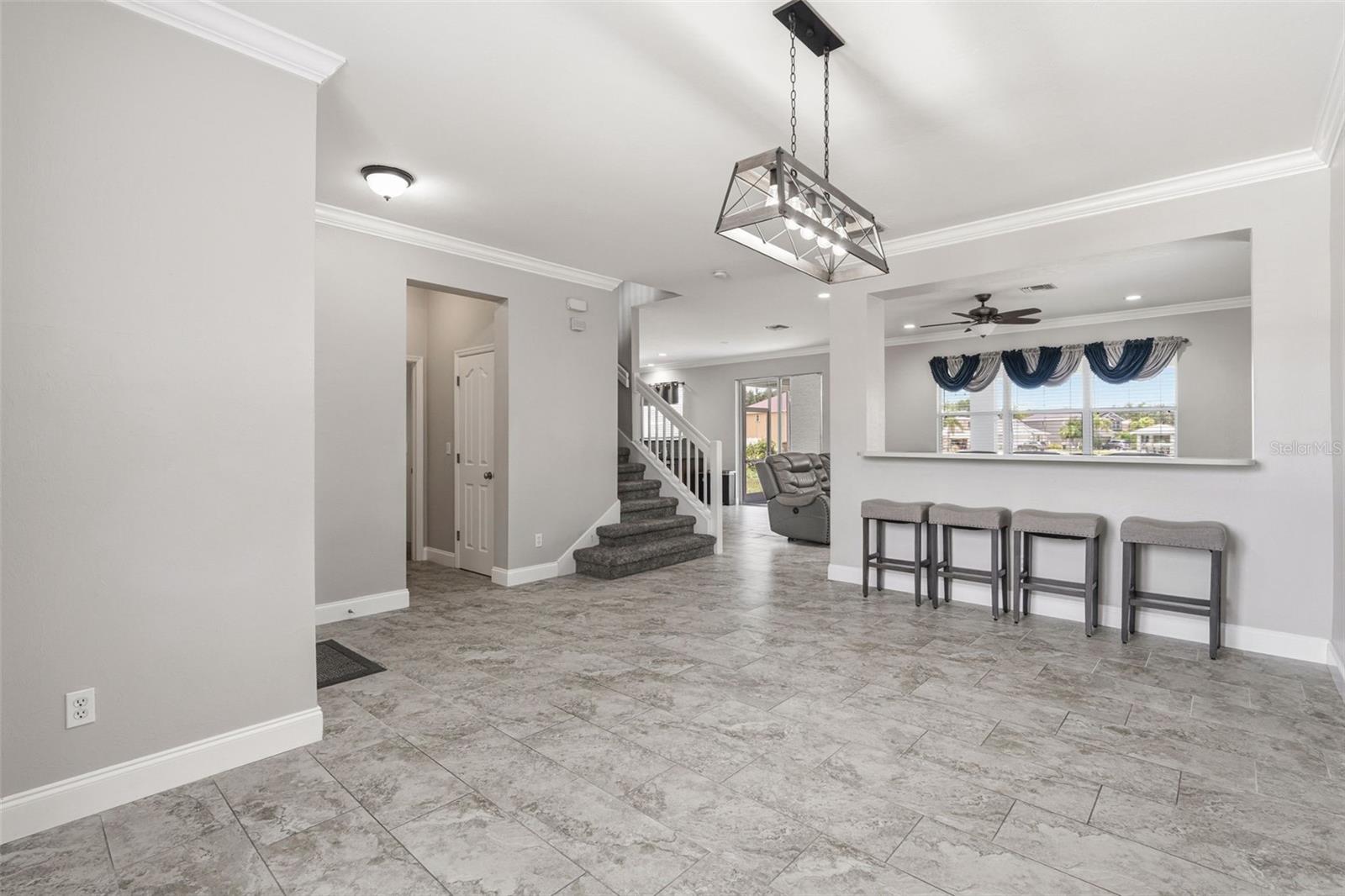 CREEKSIDE - Residential