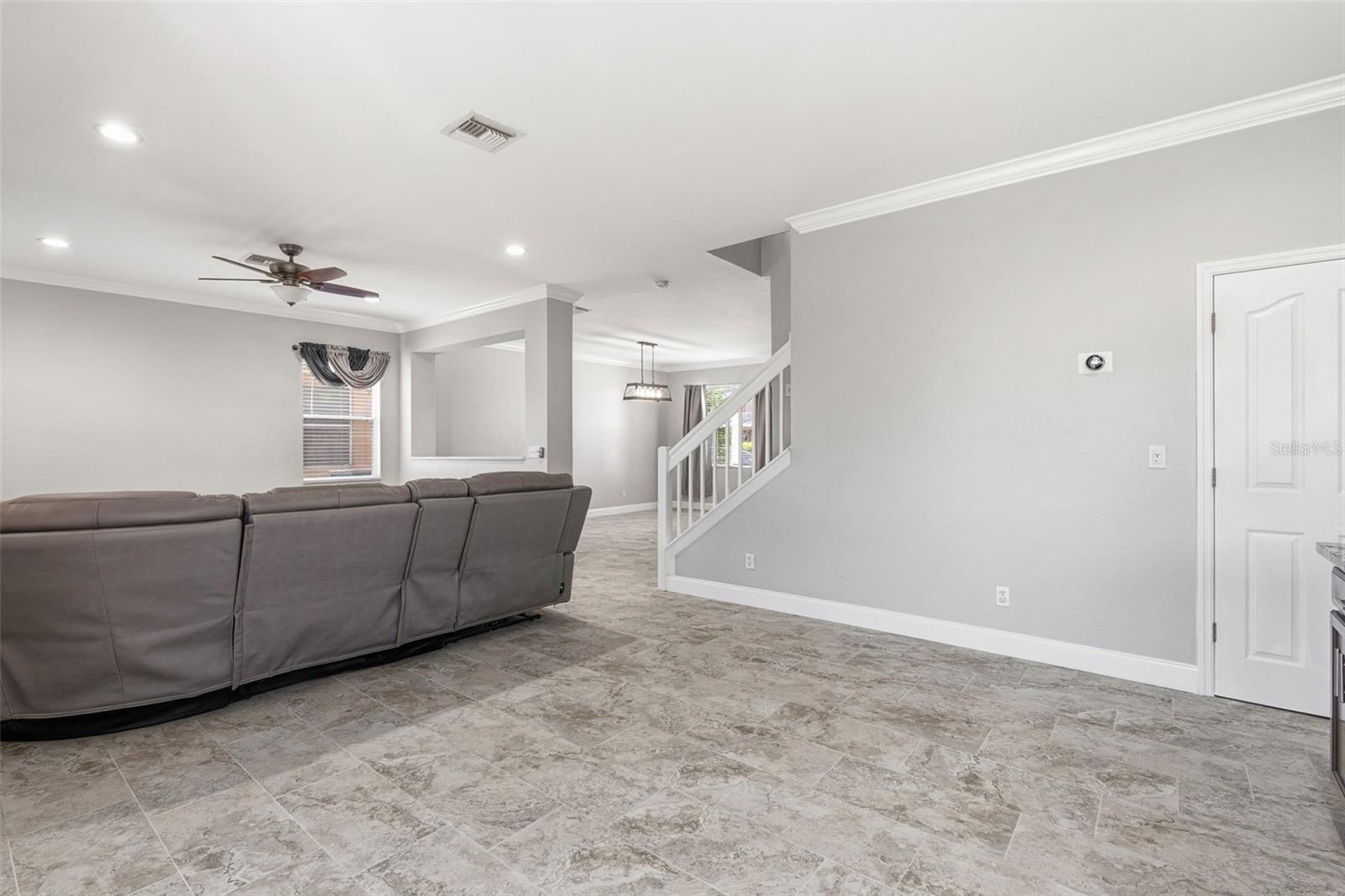 CREEKSIDE - Residential