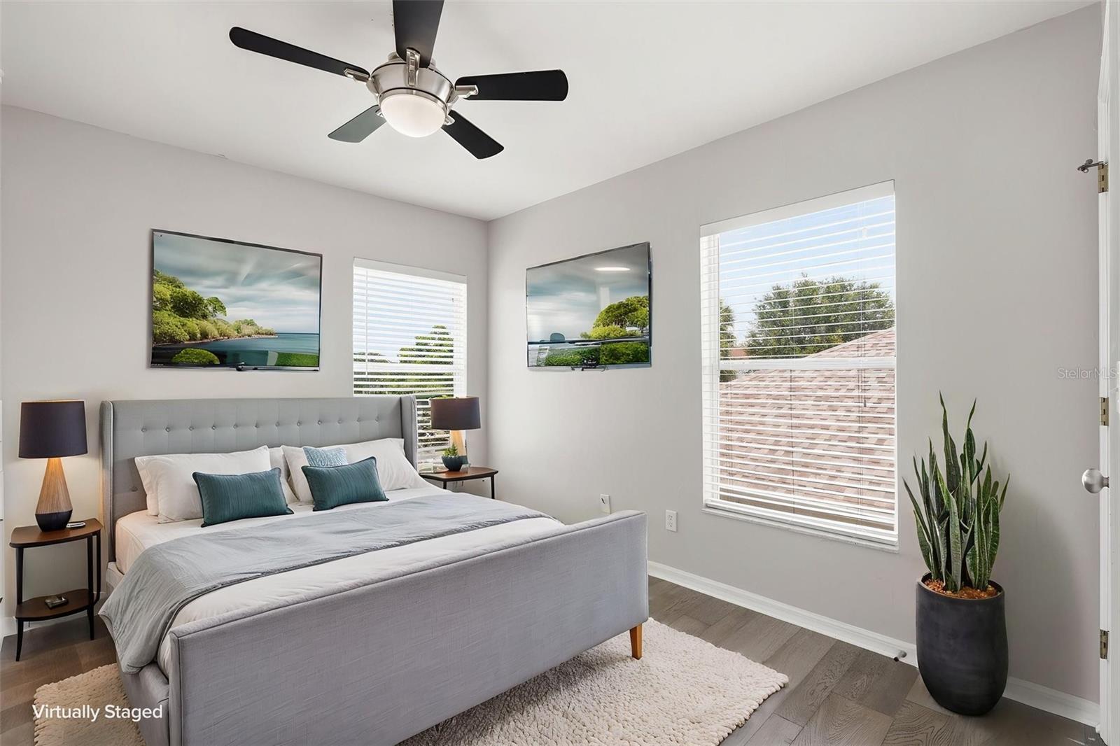 CREEKSIDE - Residential