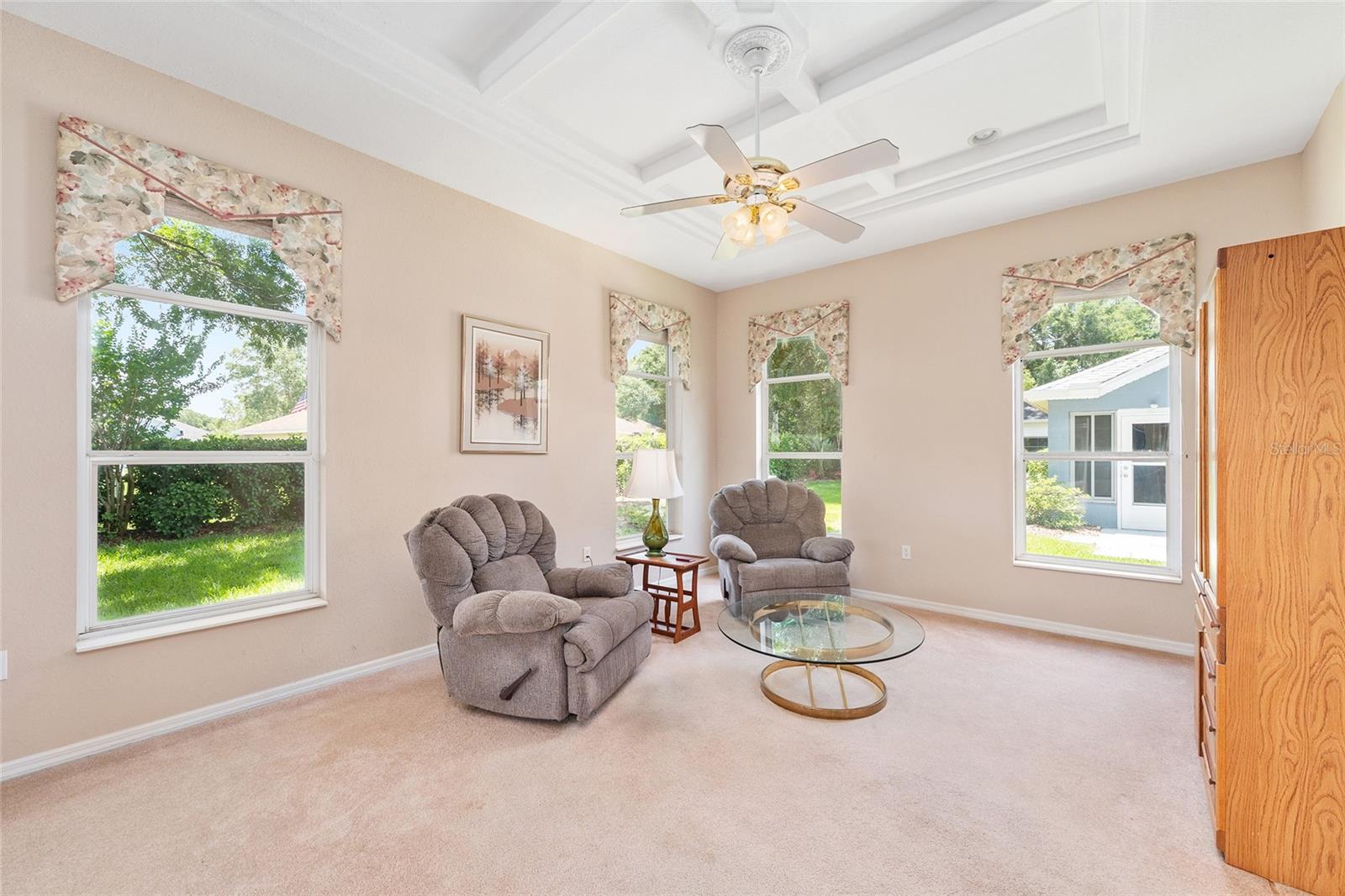 OAK RUN THE FOUNTAINS - Residential