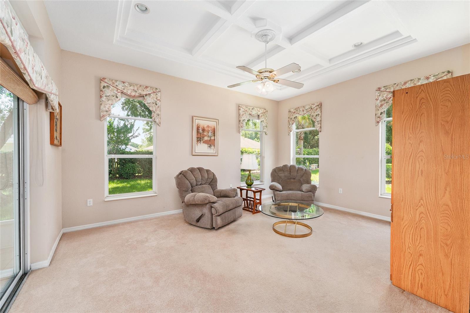 OAK RUN THE FOUNTAINS - Residential