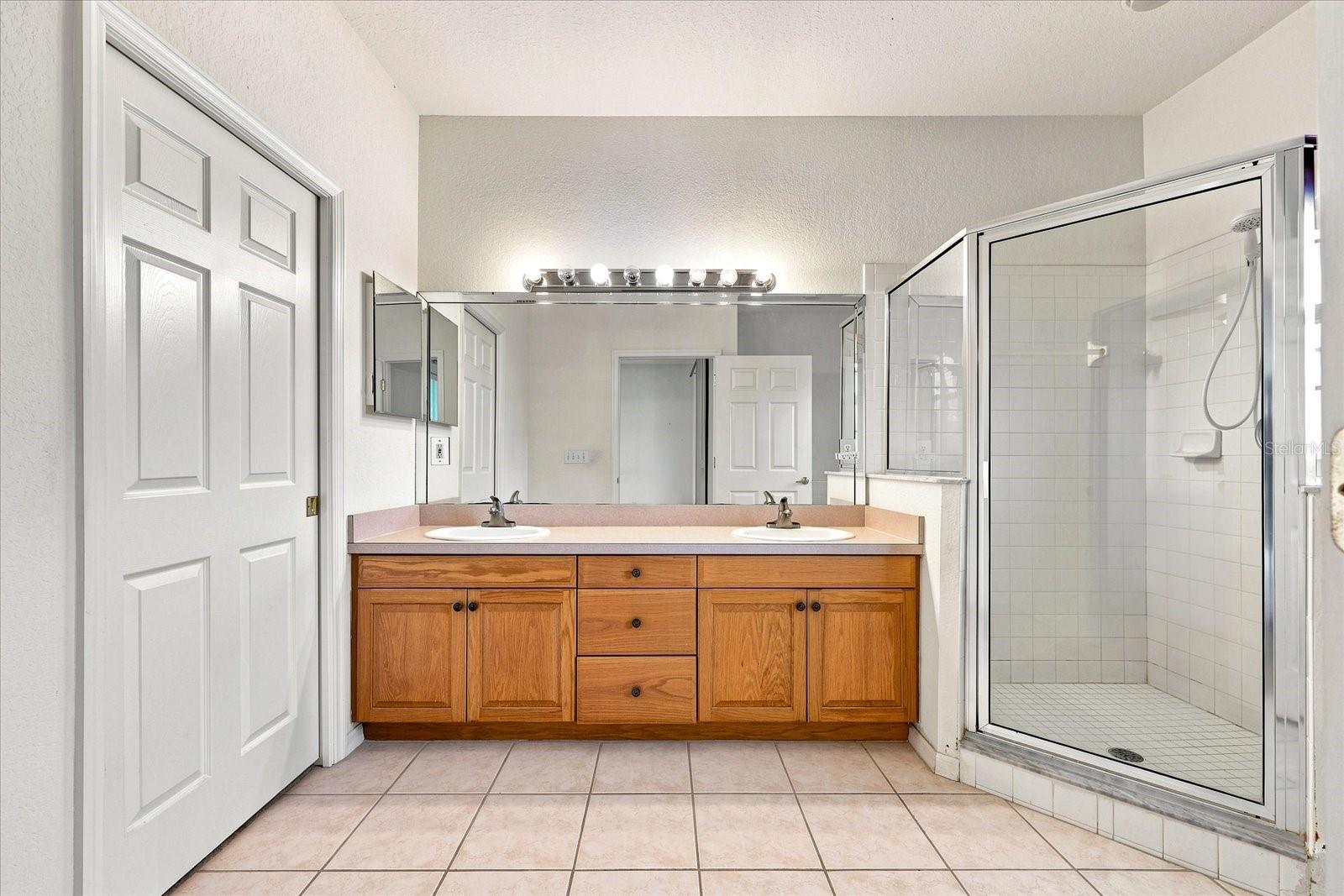 LONE PALM BEACH CONDO - Residential