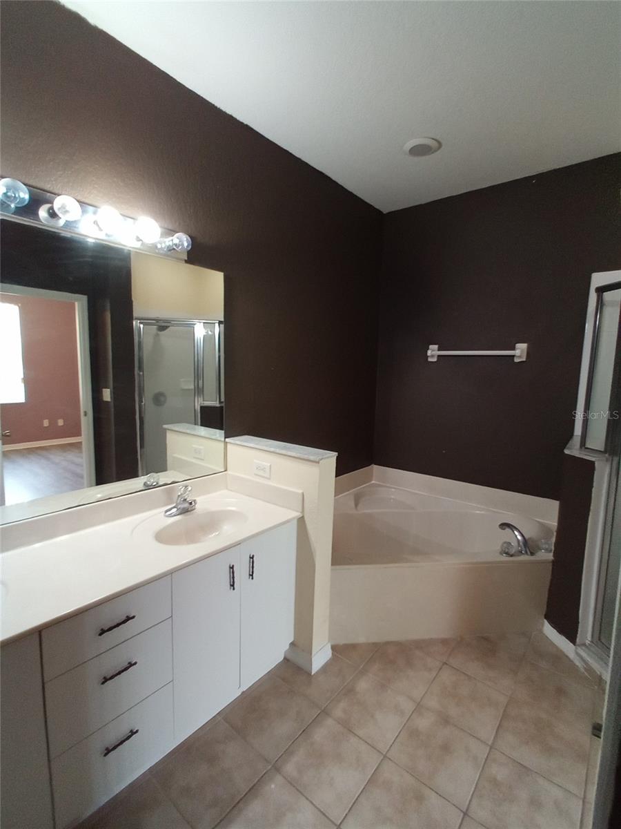 LAKE MARION GOLF RESIDENCE CONDO - Residential