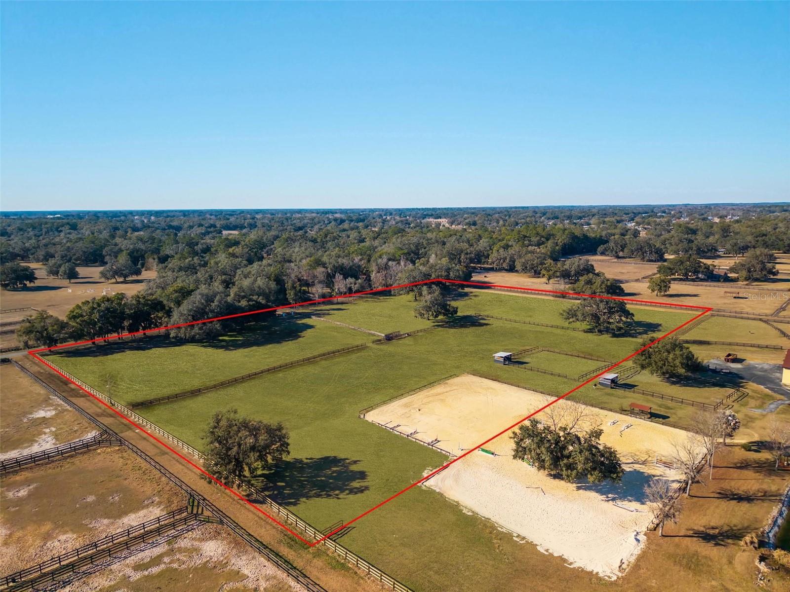 PINNACLE PARK - Land
