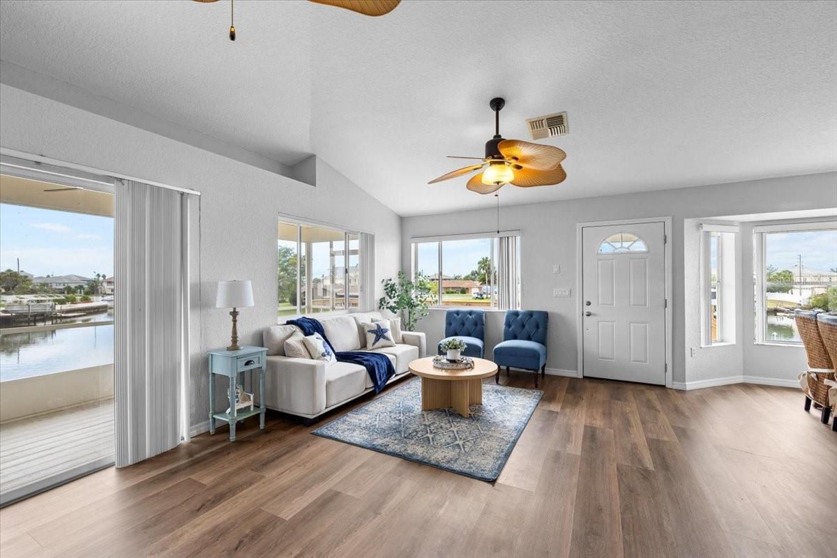 HERNANDO BEACH - Residential