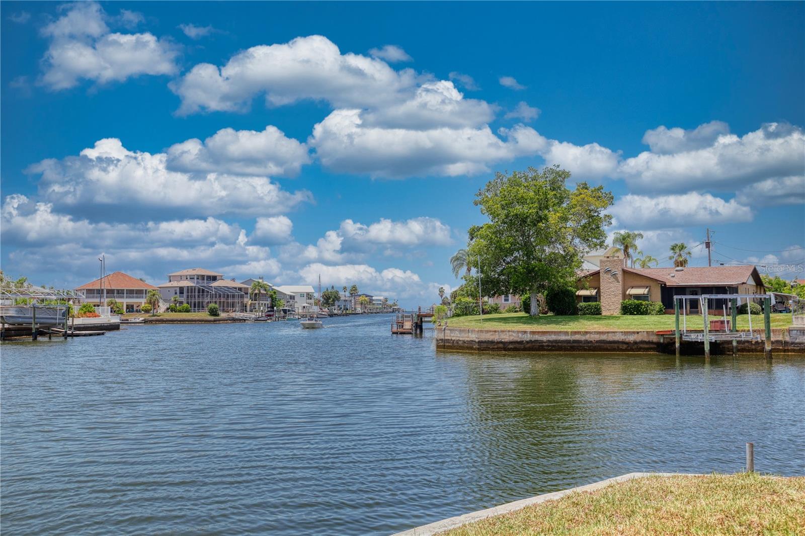 HERNANDO BEACH - Residential