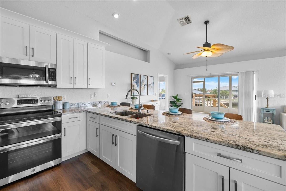 HERNANDO BEACH - Residential