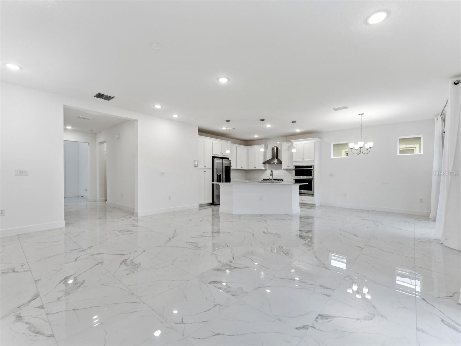 MIRABAY PRCL 8 - Residential