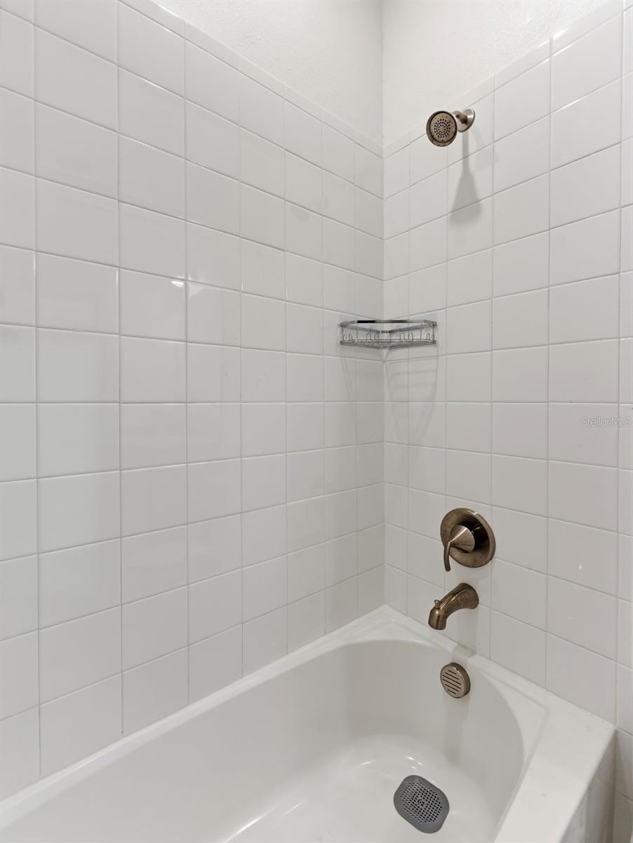 MIRABAY PRCL 8 - Residential