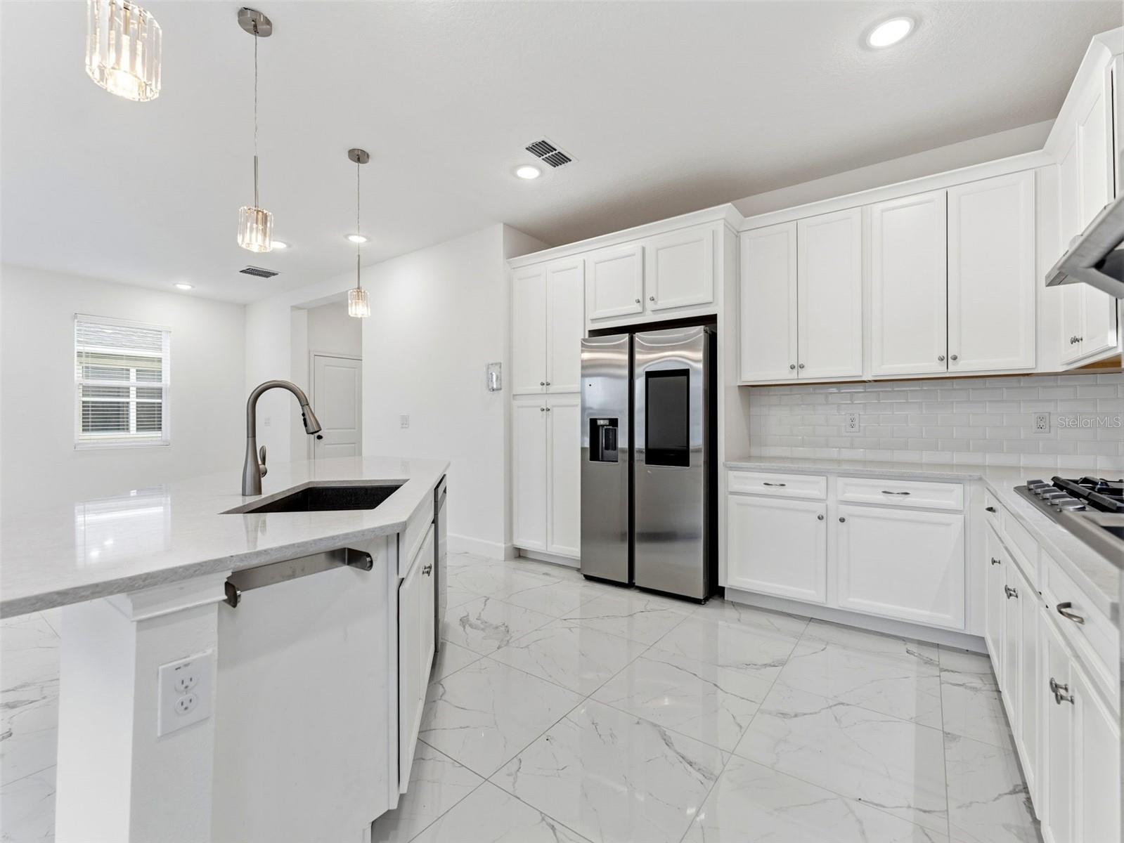MIRABAY PRCL 8 - Residential
