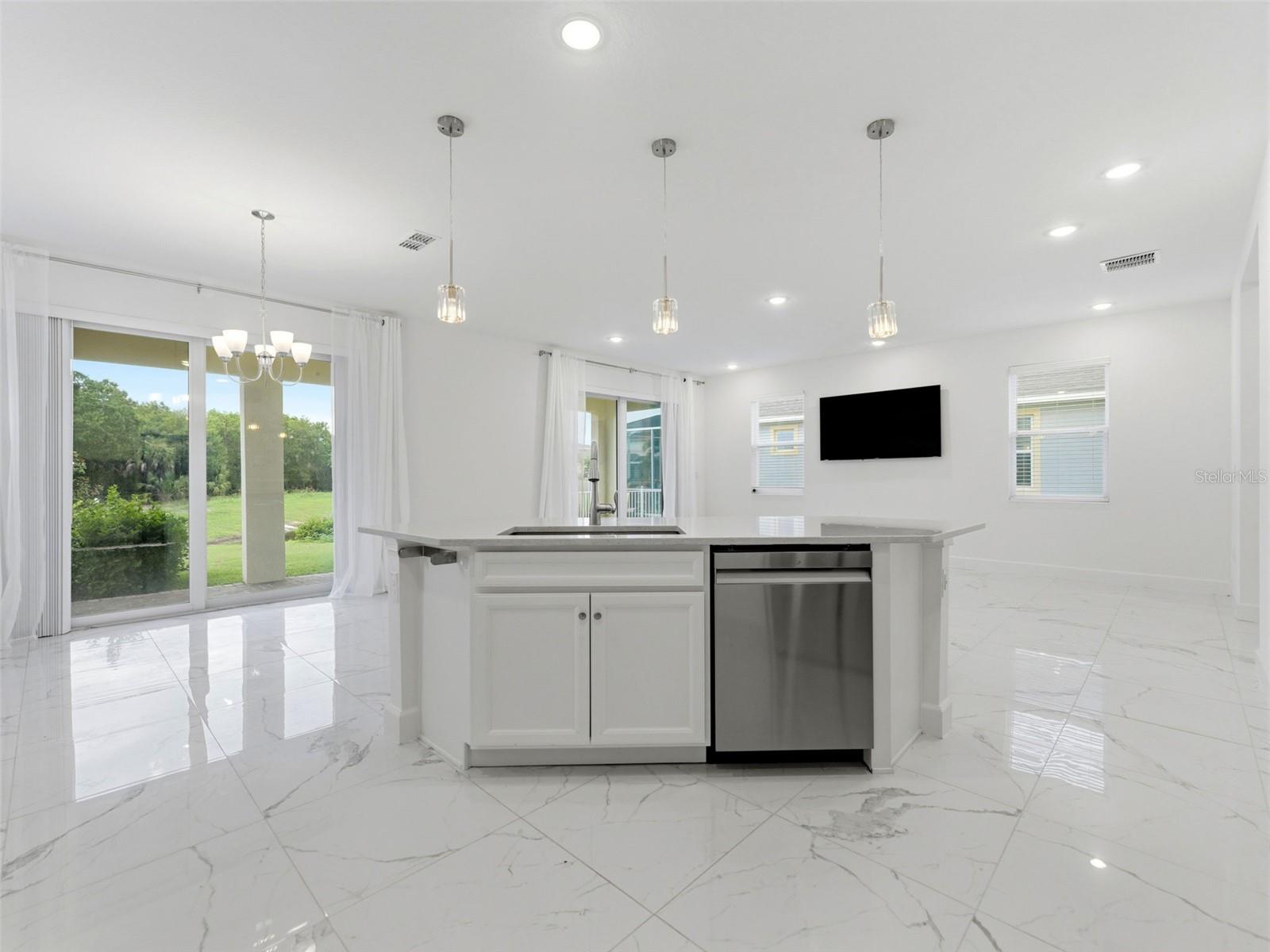 MIRABAY PRCL 8 - Residential