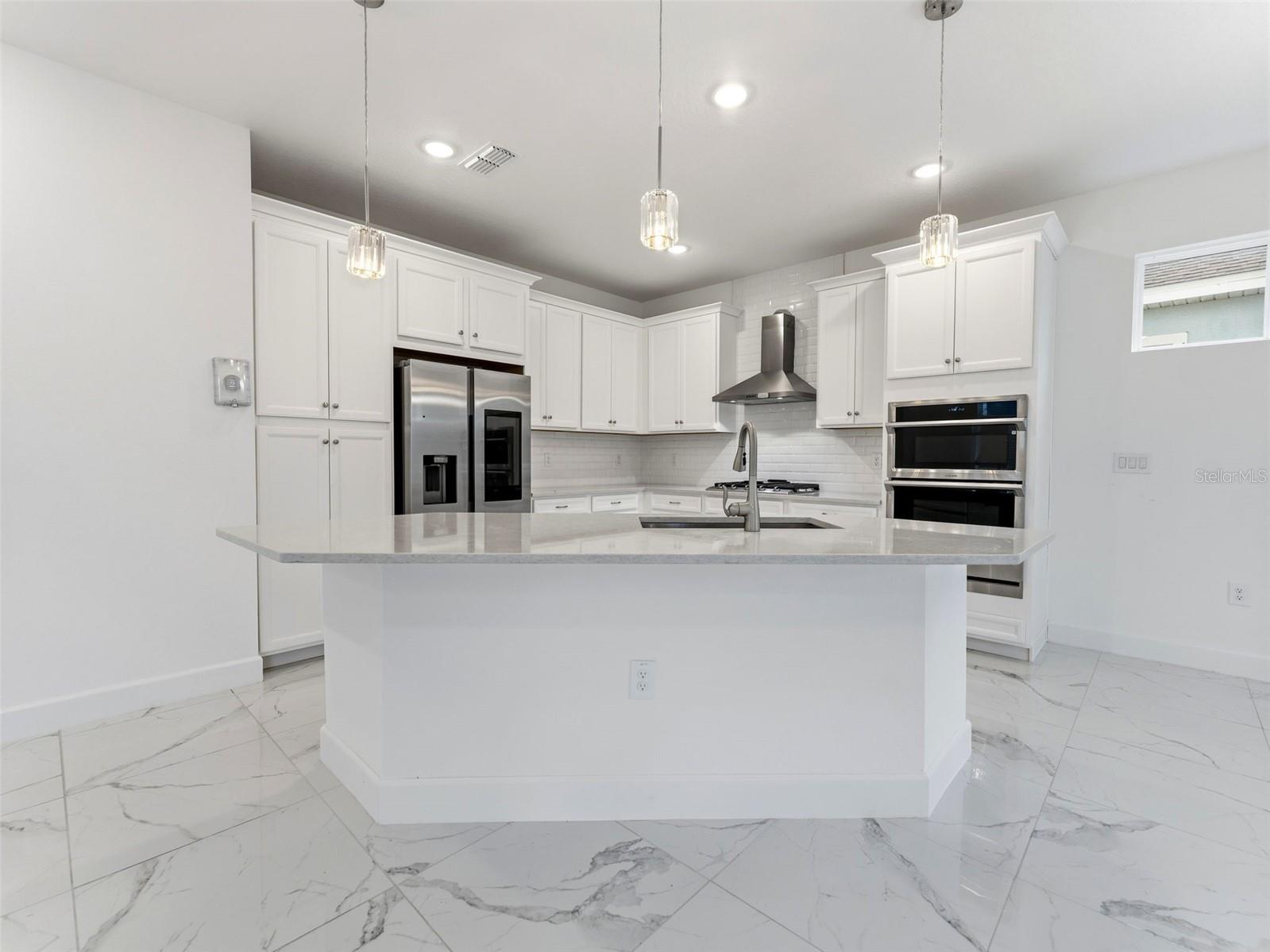 MIRABAY PRCL 8 - Residential
