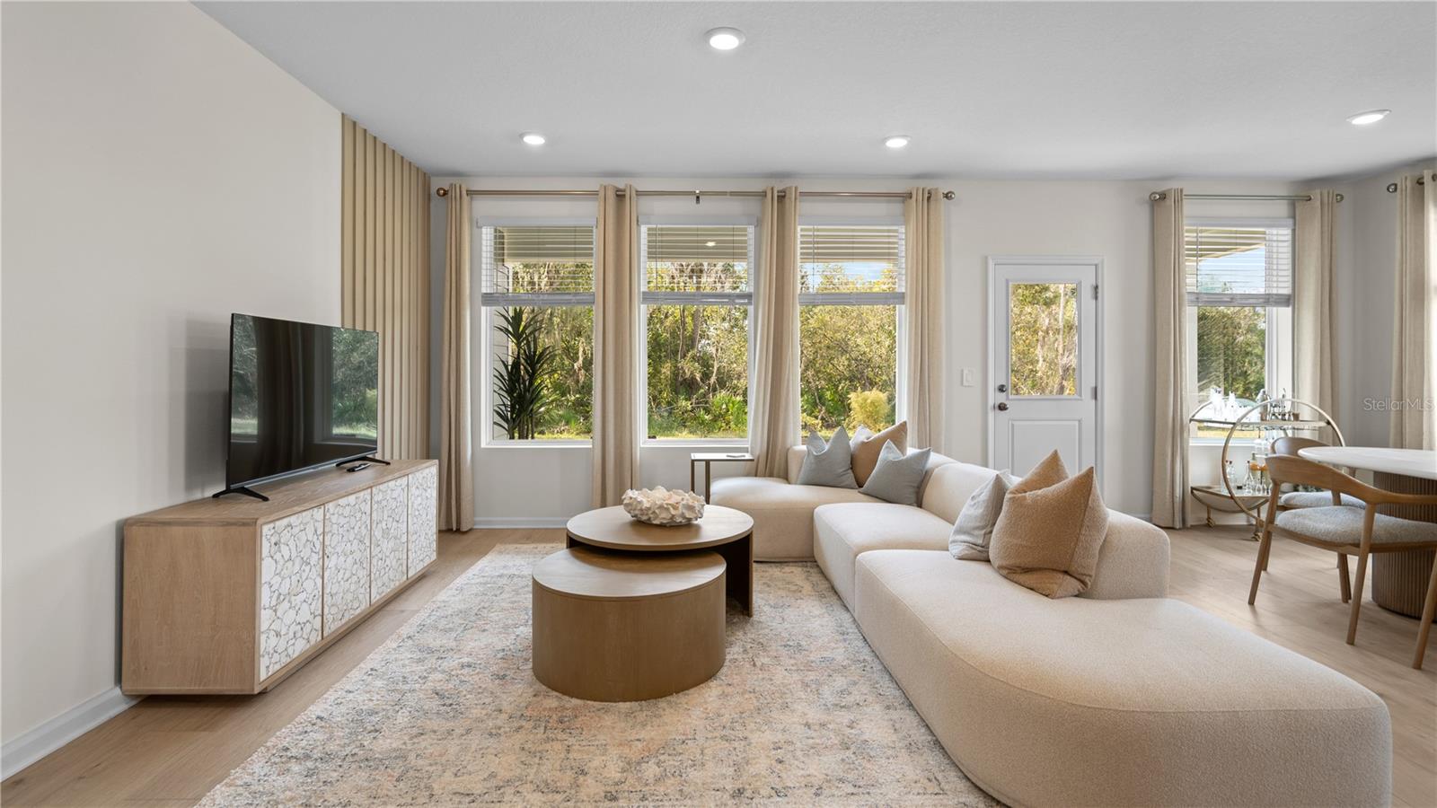 WELLNESS WAY 50S - Residential