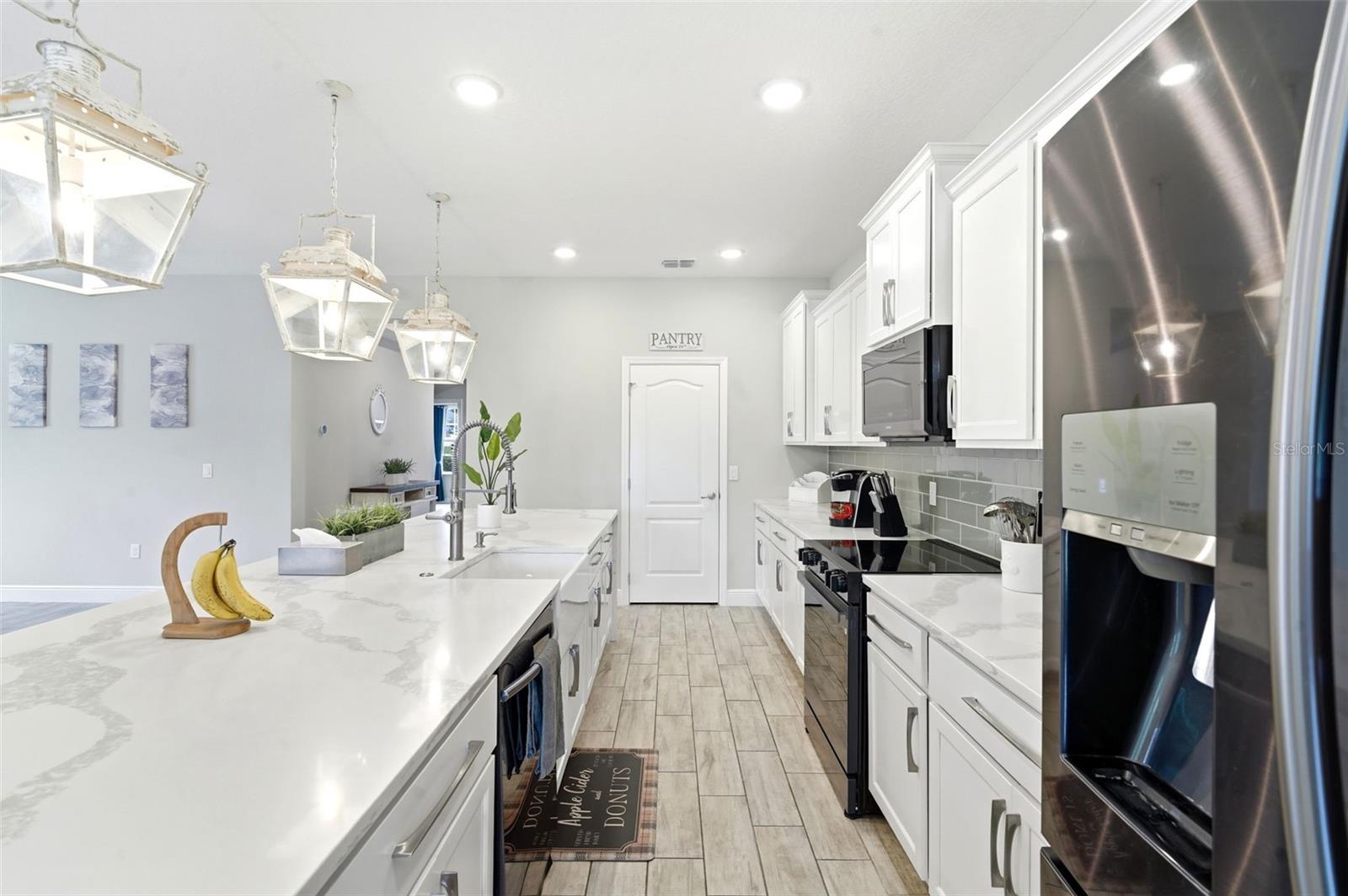 GLEN PH 11 12 & 13 - Residential