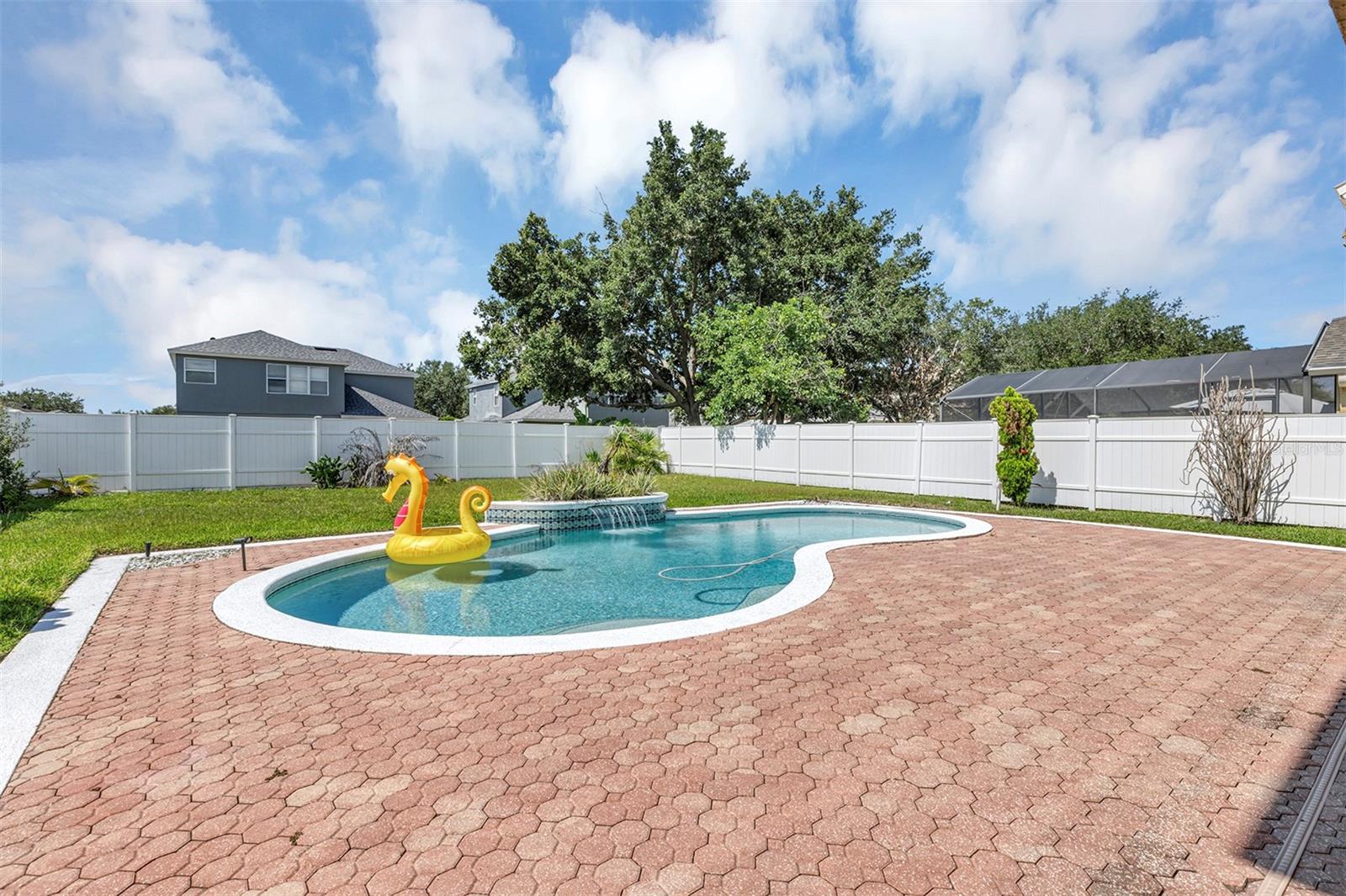 OAKHURST RESERVE UNIT TWO - Residential