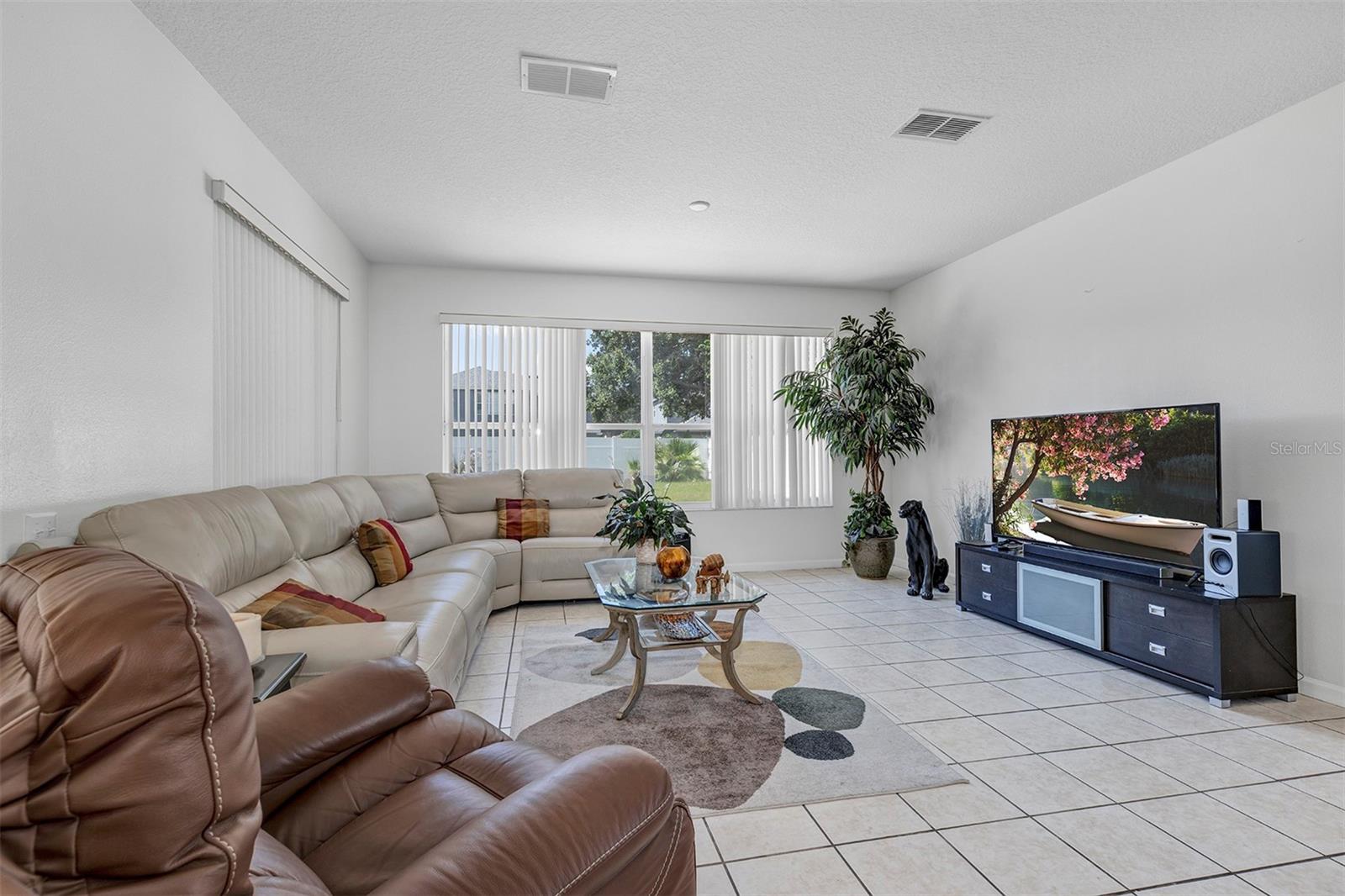 OAKHURST RESERVE UNIT TWO - Residential