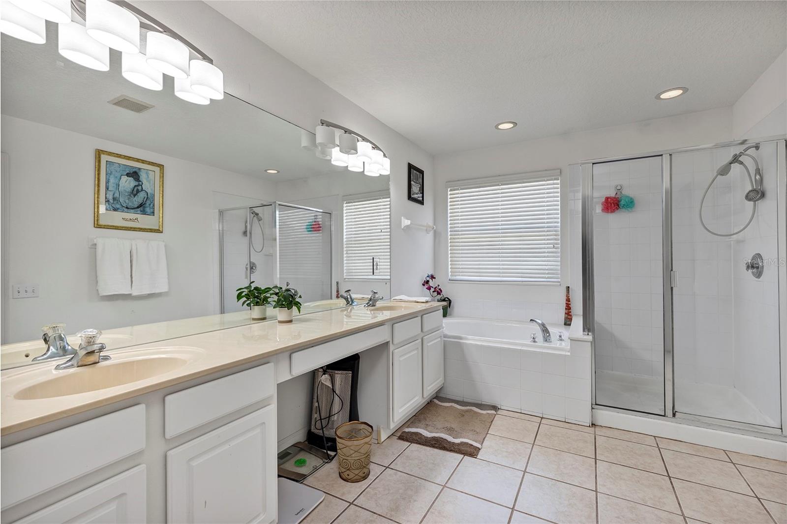 OAKHURST RESERVE UNIT TWO - Residential