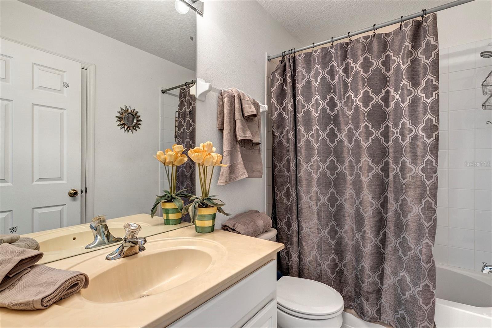 OAKHURST RESERVE UNIT TWO - Residential