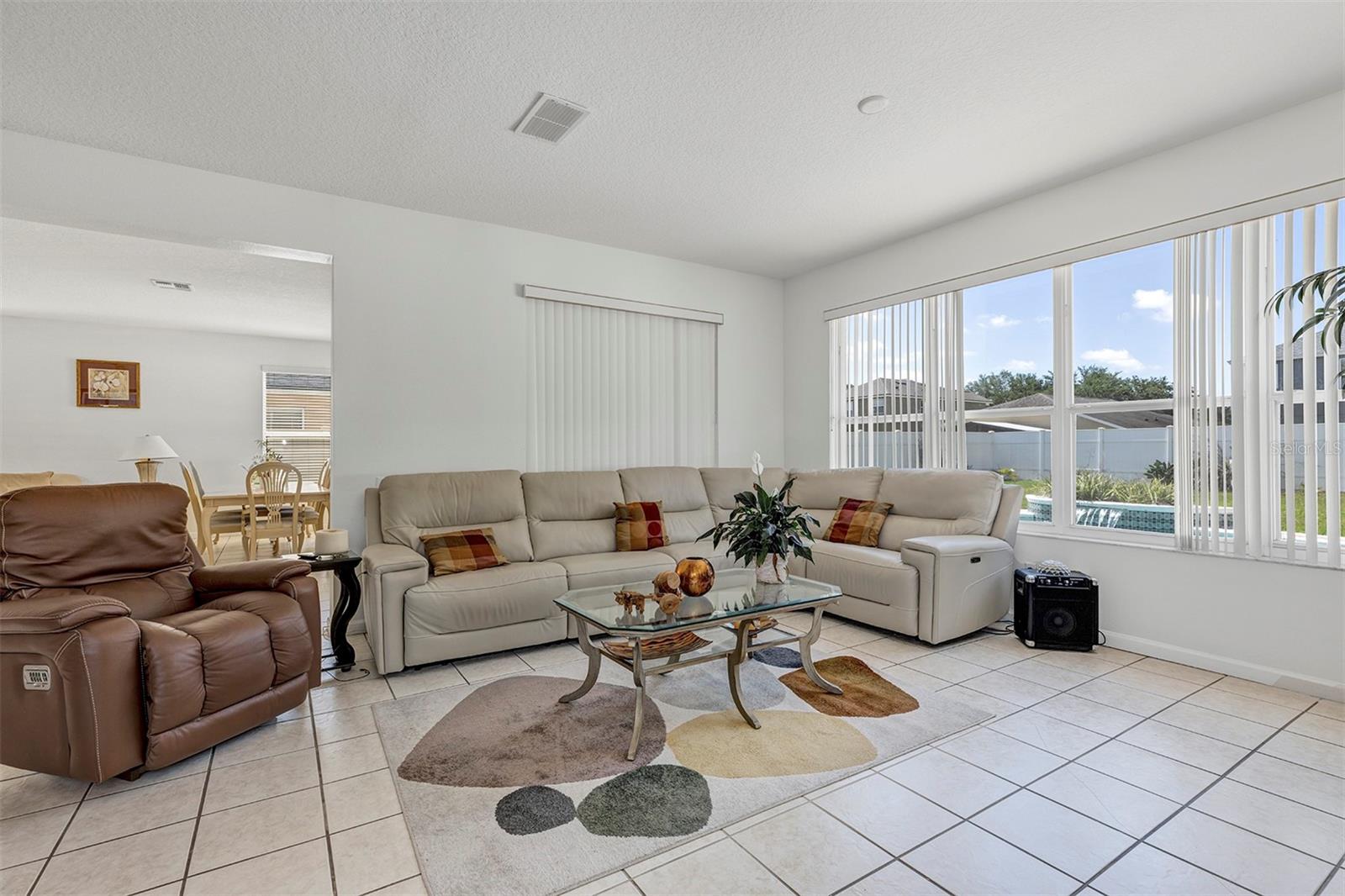 OAKHURST RESERVE UNIT TWO - Residential
