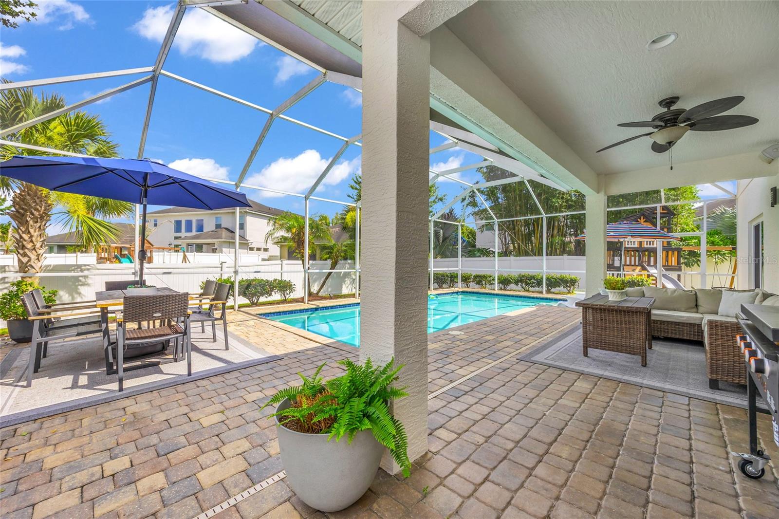 WATERS EDGE PH 11 - Residential