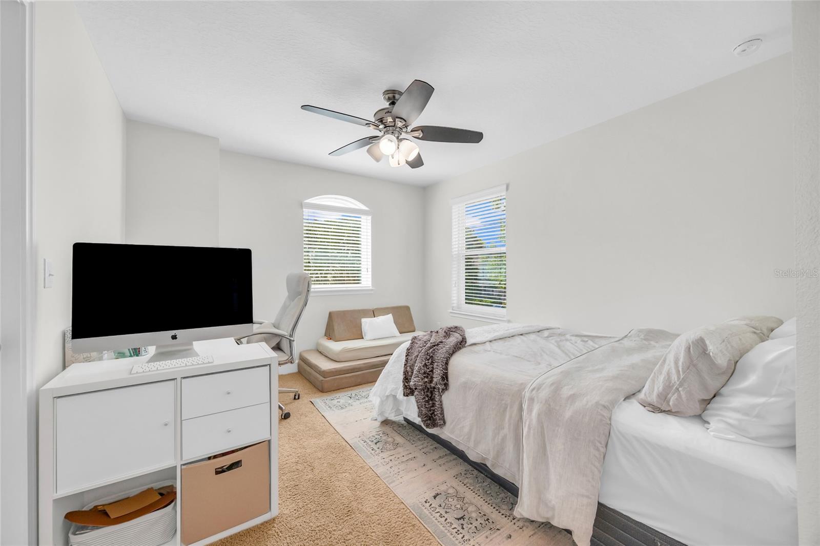 WATERS EDGE PH 11 - Residential