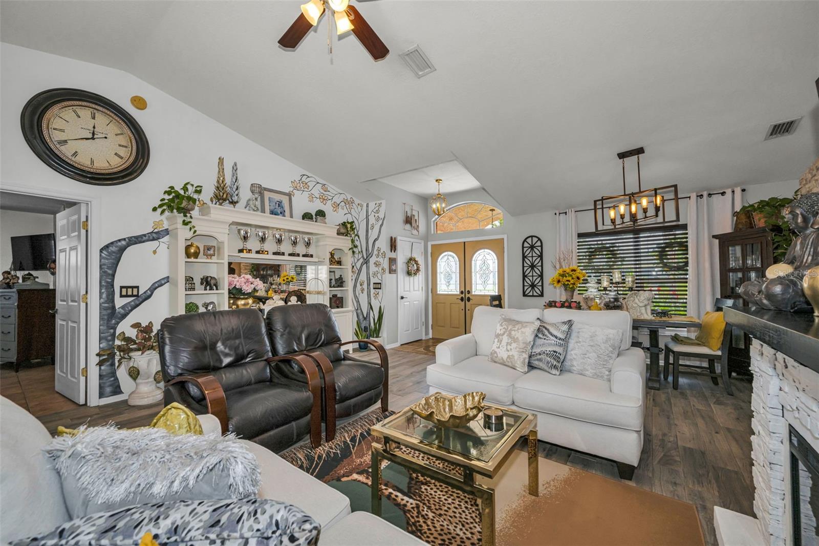 SPRING HILL - Residential
