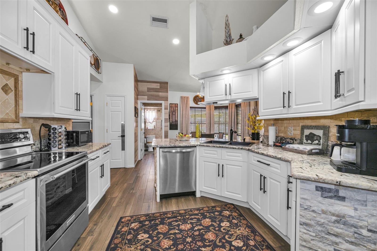 SPRING HILL - Residential