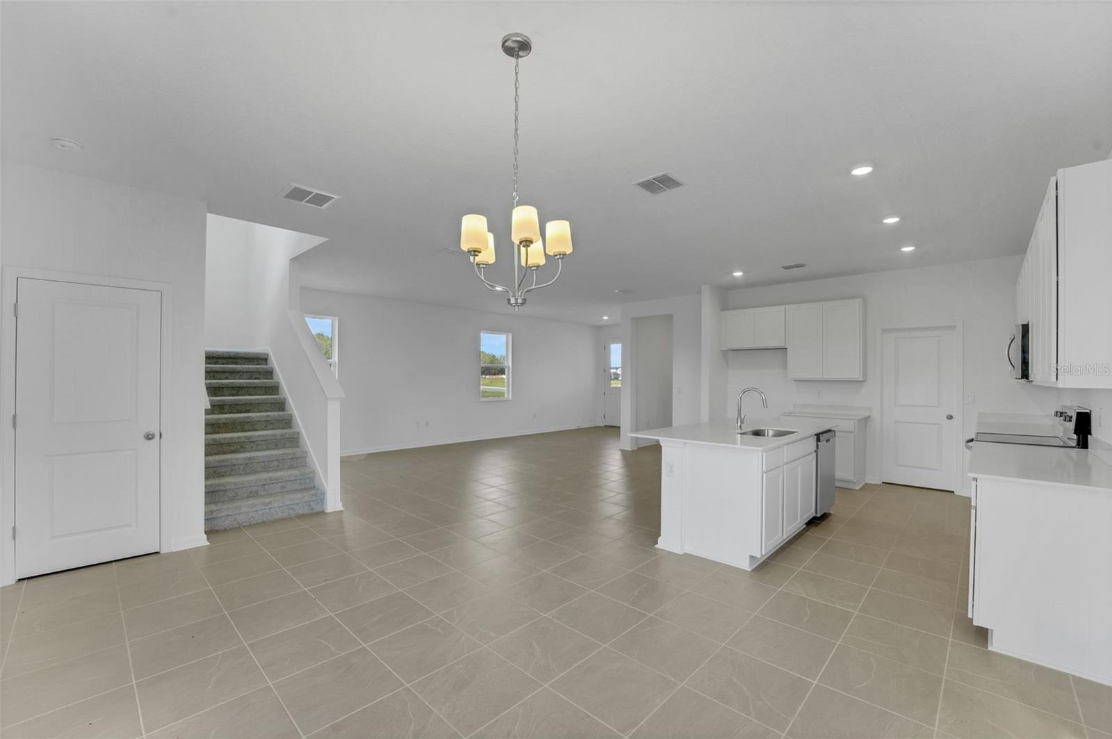 RESERVES AT HAMMOCK OAKS - Residential