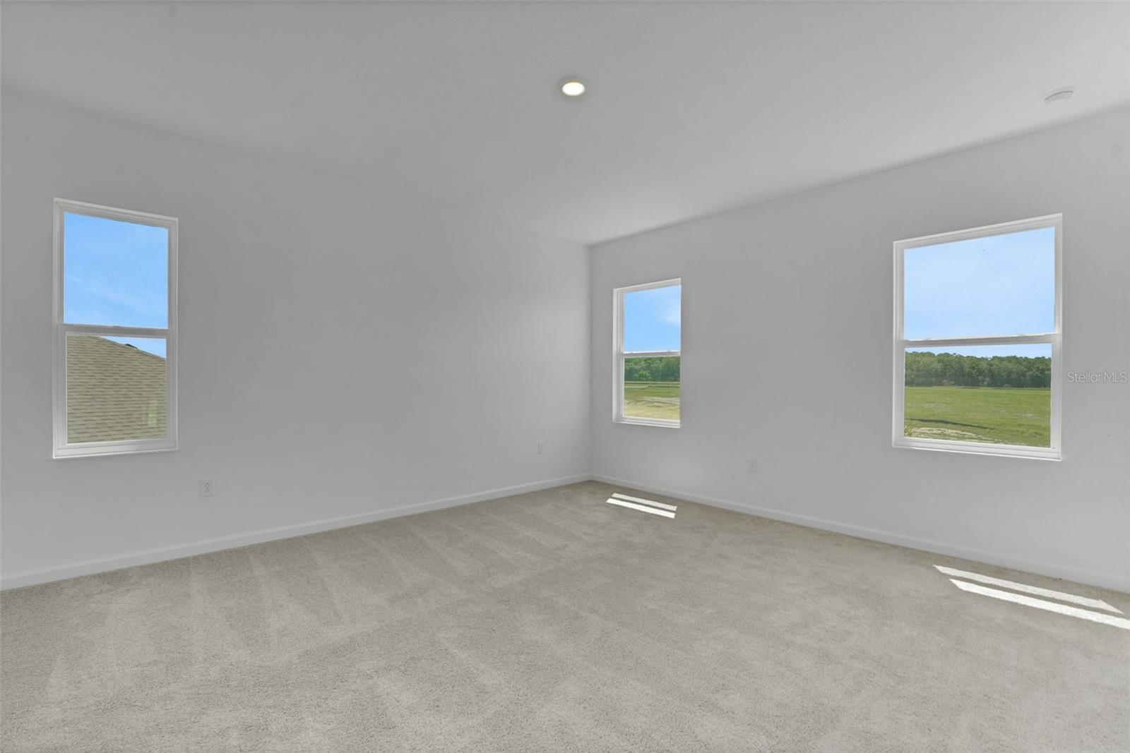RESERVES AT HAMMOCK OAKS - Residential