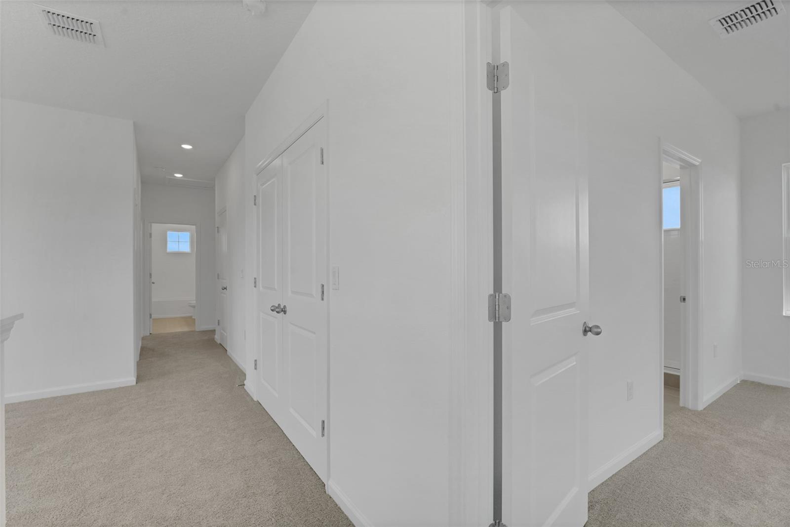 RESERVES AT HAMMOCK OAKS - Residential