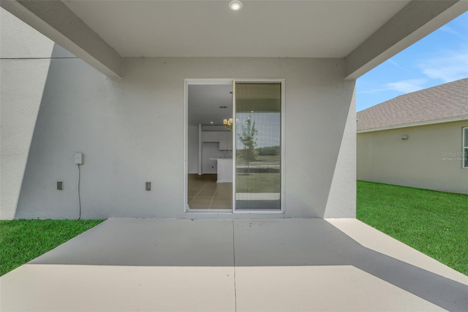 RESERVES AT HAMMOCK OAKS - Residential