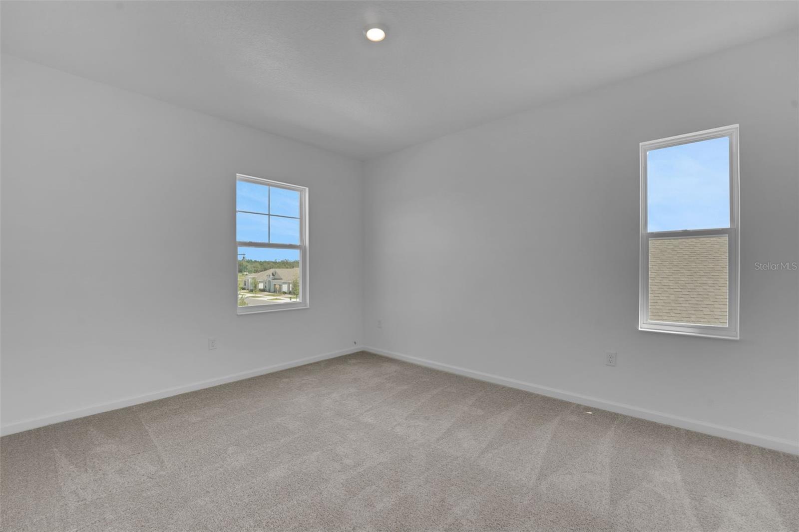 RESERVES AT HAMMOCK OAKS - Residential