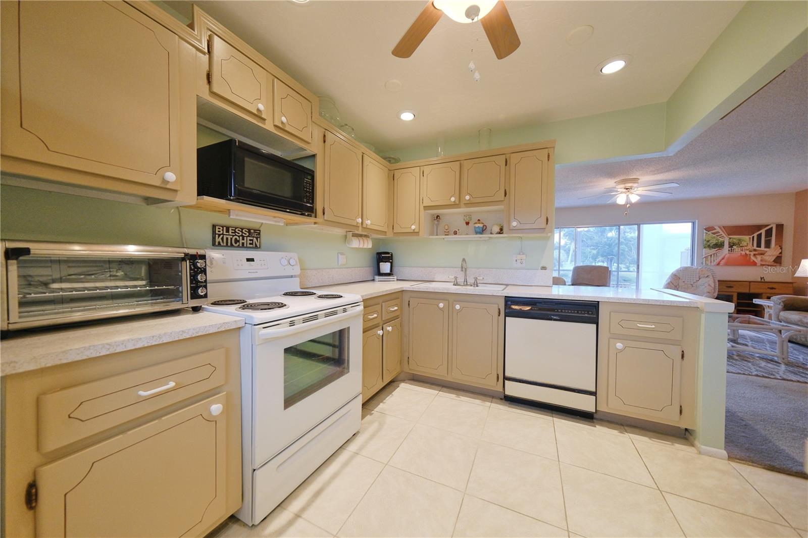 IRONWOOD SIXTH - Residential