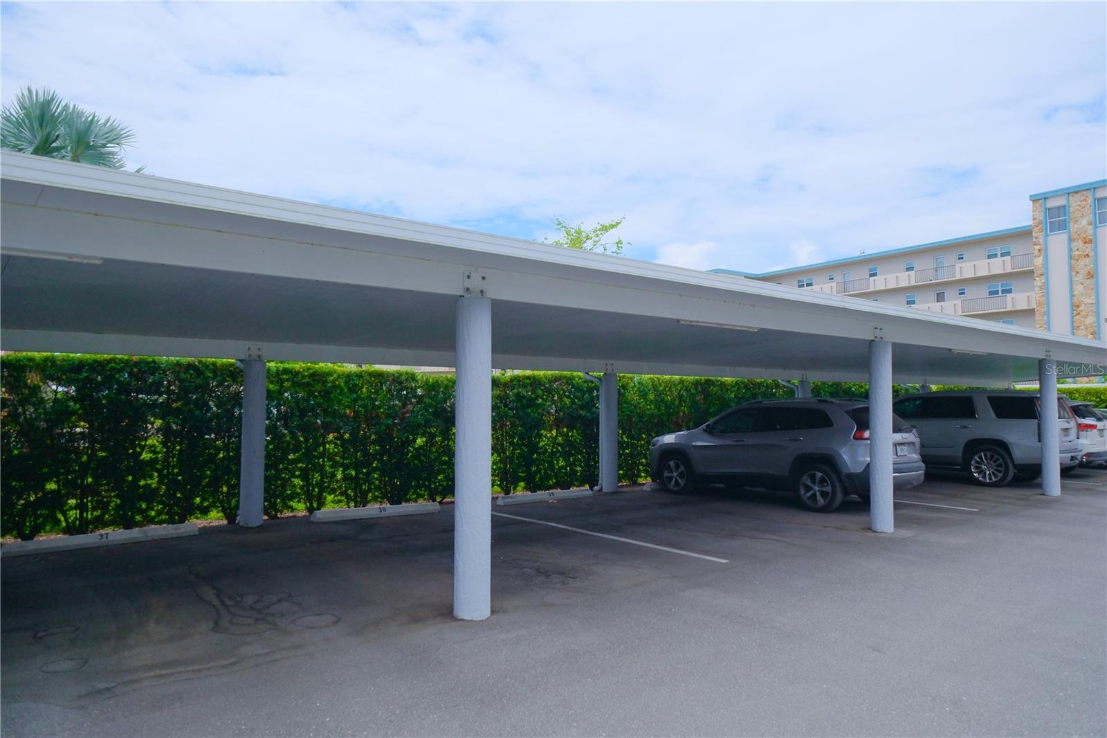 IRONWOOD SIXTH - Residential