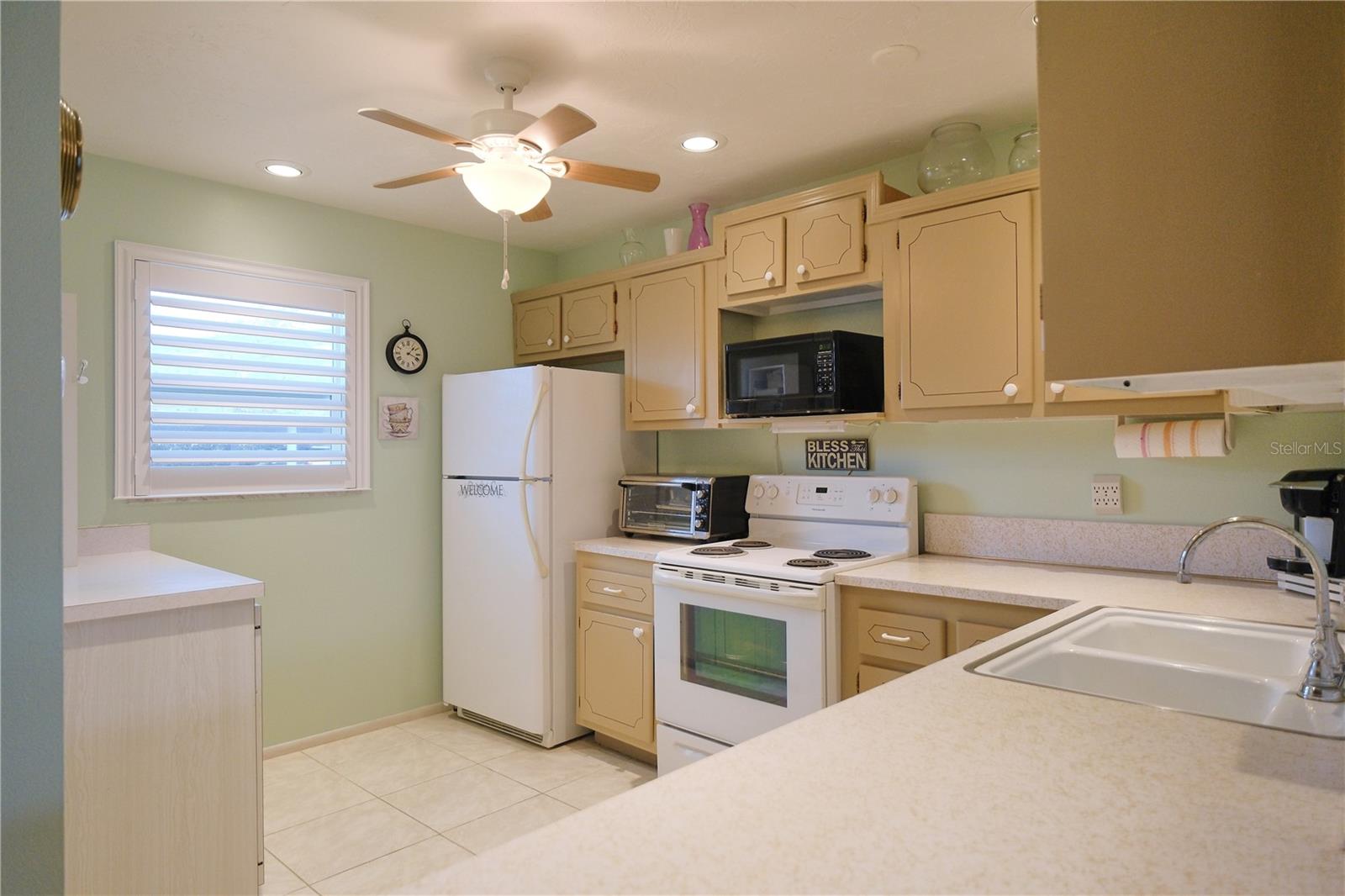 IRONWOOD SIXTH - Residential
