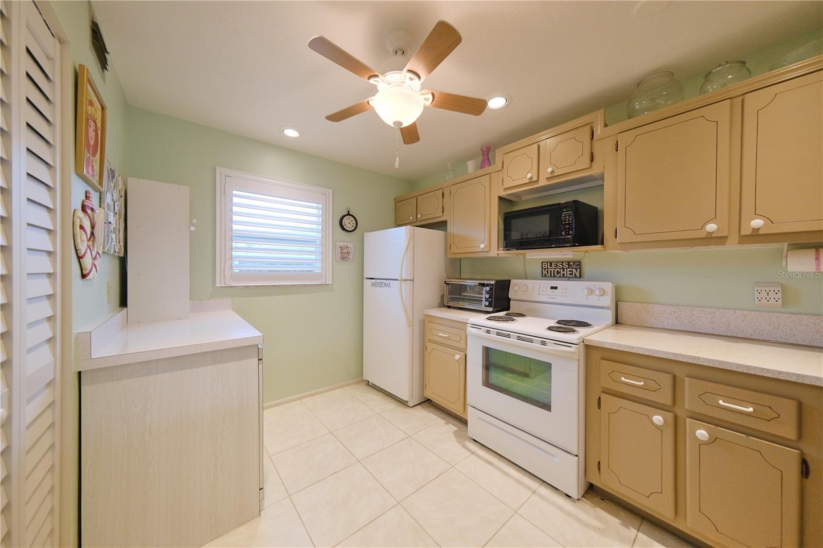IRONWOOD SIXTH - Residential