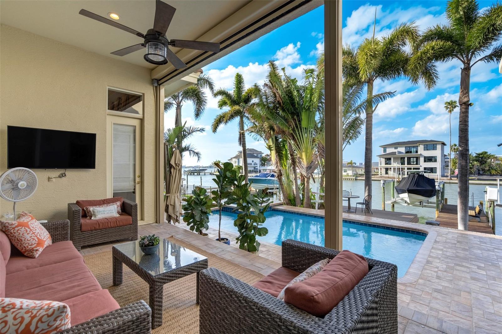 SUNSET BAY - Residential