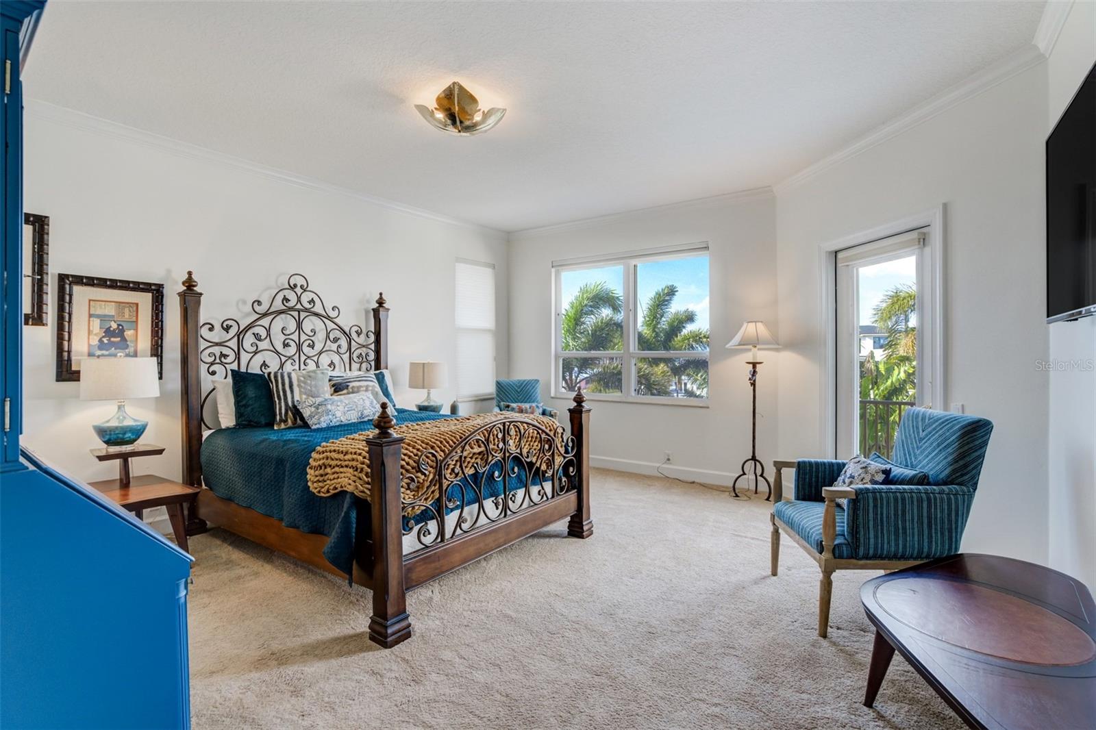 SUNSET BAY - Residential