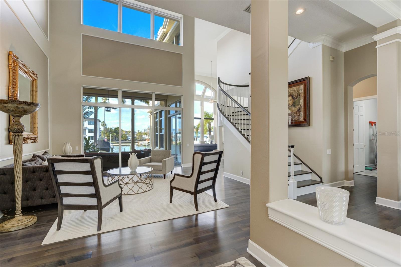 SUNSET BAY - Residential