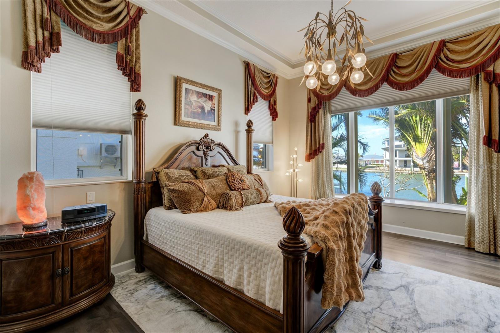 SUNSET BAY - Residential