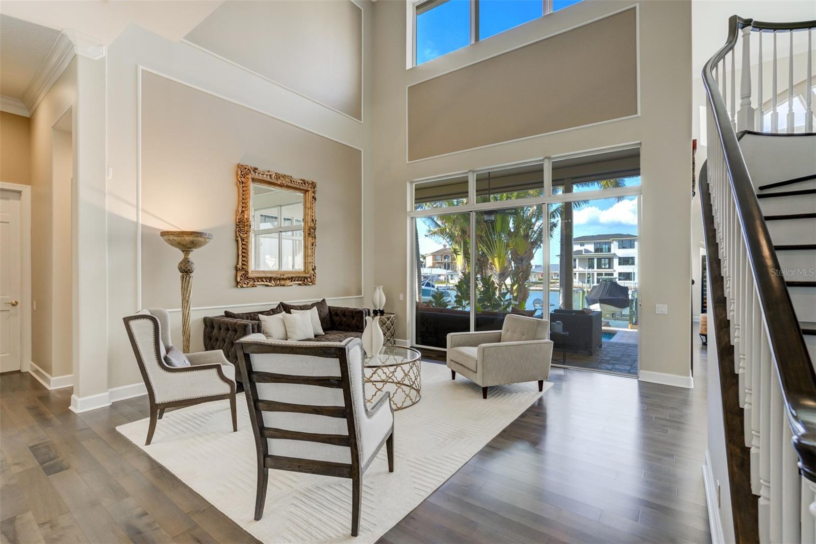 SUNSET BAY - Residential