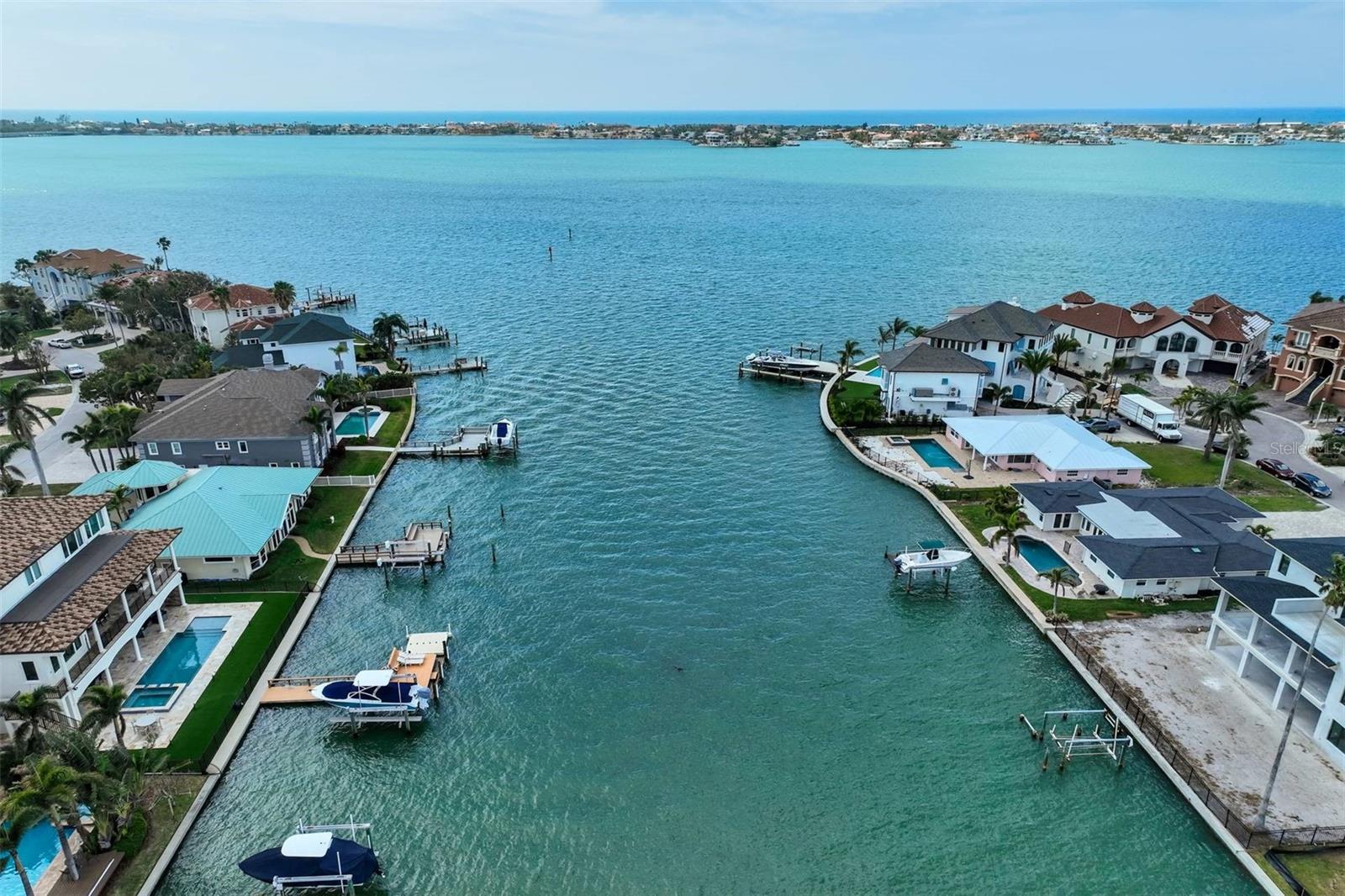 SUNSET BAY - Residential