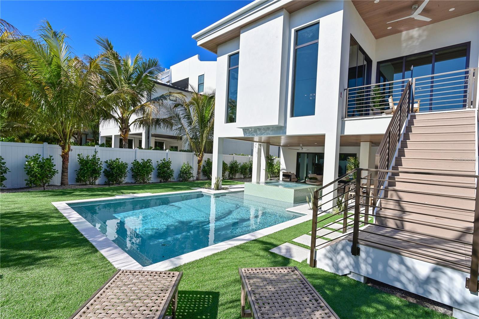 ANNA MARIA BEACH - Residential